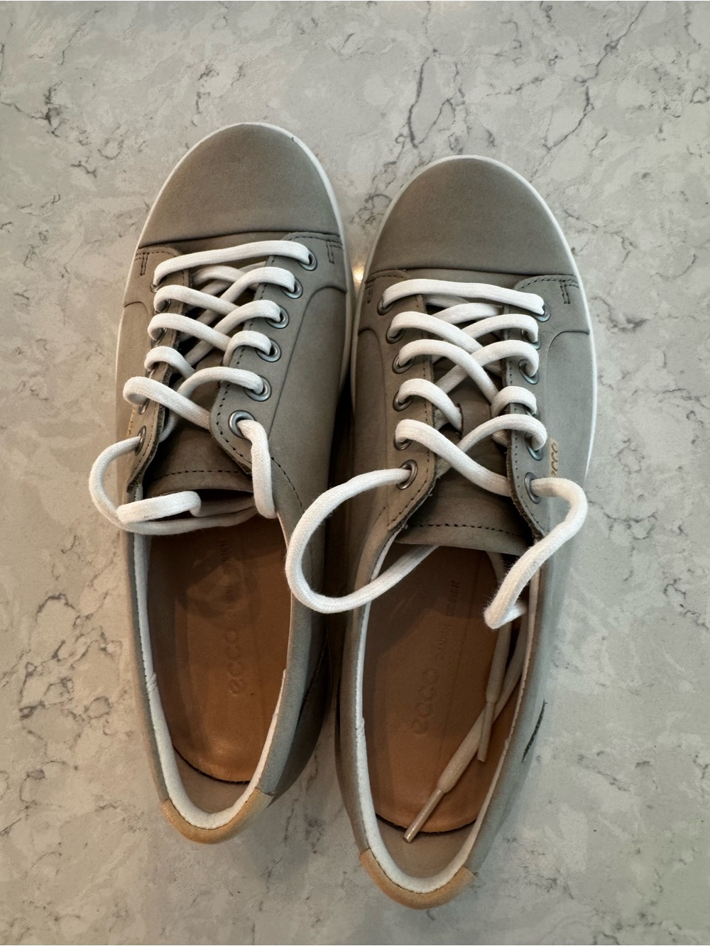 ECCO SOFT 7 Sneaker. Size 8-8.5. Light Kakhi Green. NEVER WORN. Retail $160.